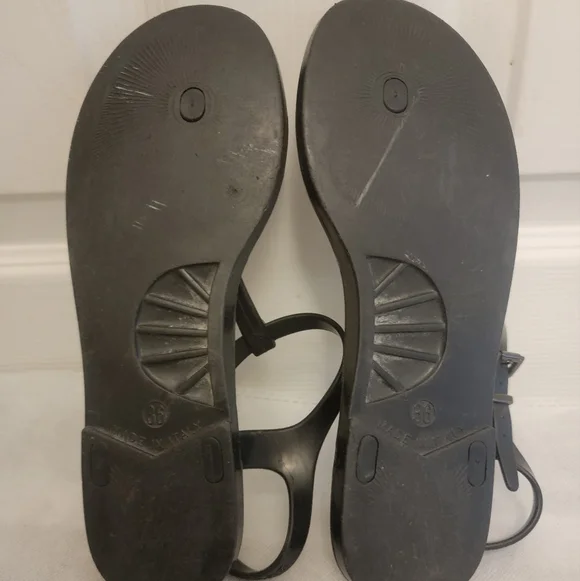 Burberry Womens Size US 36  Thong T Strap Flat Jelly Sandals Black Nova Check - Picture 13 of 13